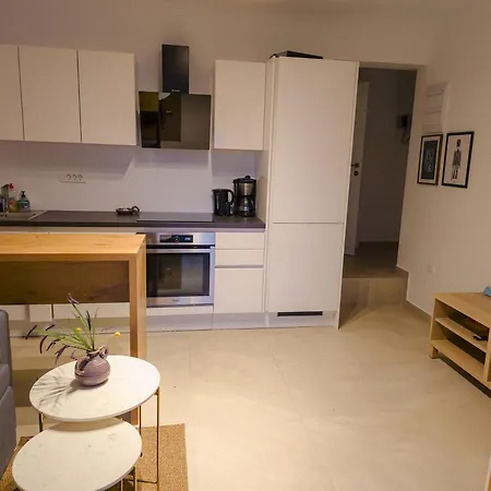 Apartament Small In Gornji Karin Near The St Tv
